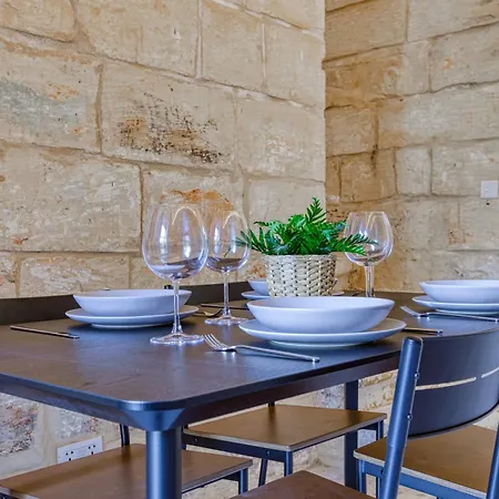 Prázdninový dům Beautifully Renovated 3br Townhouse Sliema