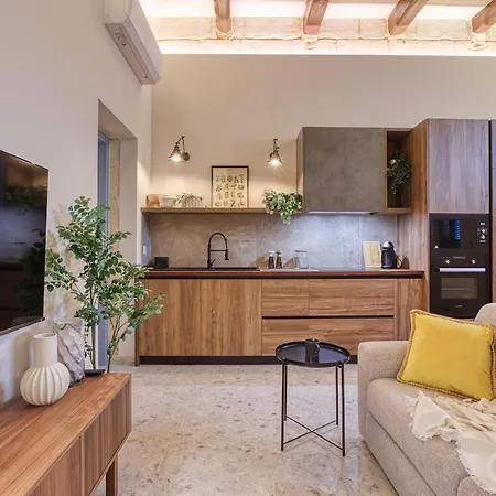 Beautifully Renovated 3br Townhouse 度假居