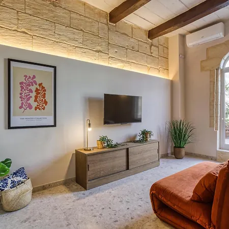 度假居 Beautifully Renovated 3br Townhouse 斯利马