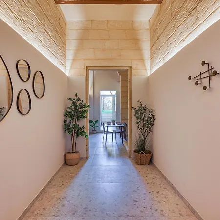 Beautifully Renovated 3br Townhouse 度假居