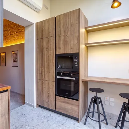 Beautifully Renovated 3br Townhouse * Sliema